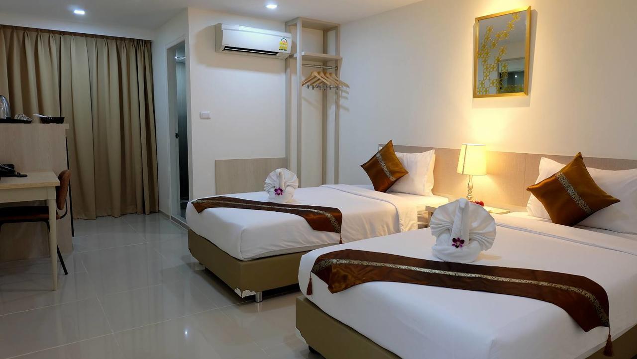 Baron Residence Bangkok Exterior photo
